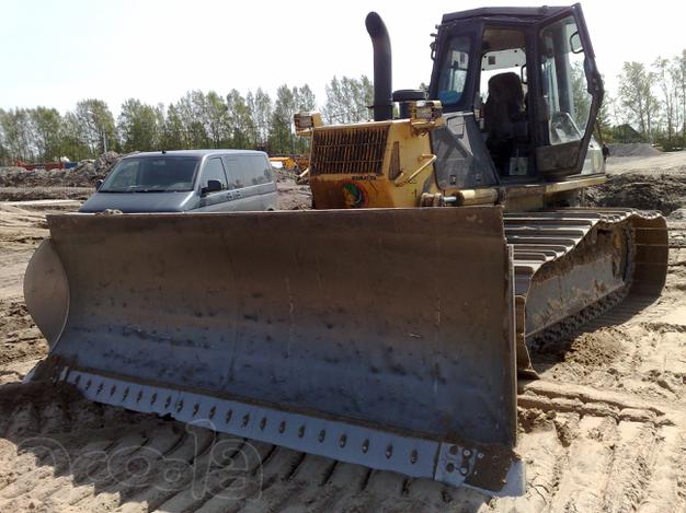 Сдаем в аренду бульдозер Komatsu D61EX не болотный