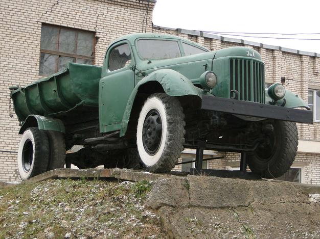 Аренда самосвалов от 10-32 м3