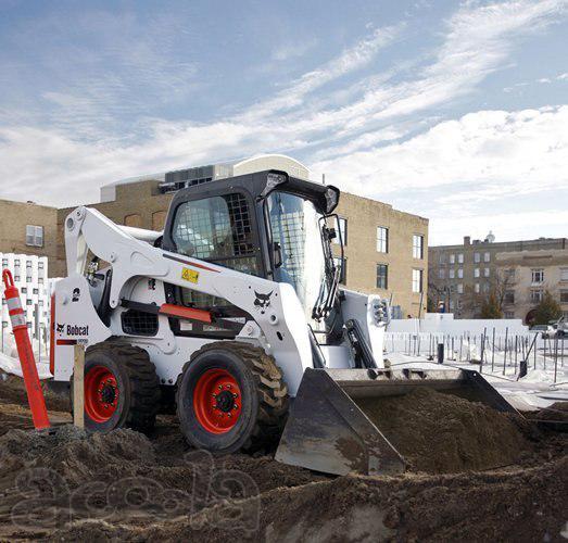 Сдам в аренду минипогрузчик BOBCAT в СПб