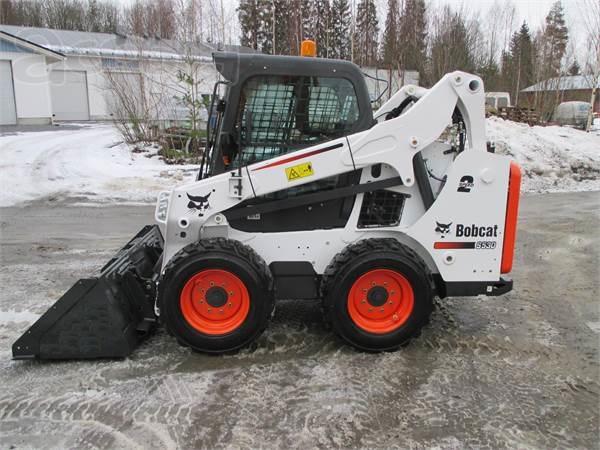 Аренда мини-погрузчика Bobcat в Санкт-Петербурге