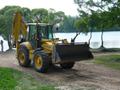 Свободен экскаватор-погрузчик JCB 4CX с опытным машинистом