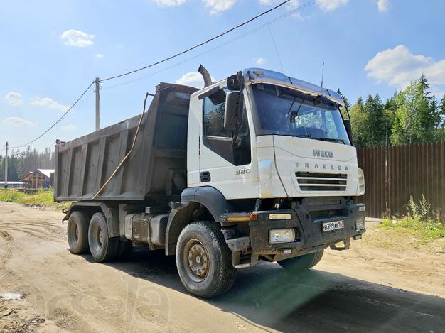 Самосвал 6х4 б/у Iveco Trakker 2006 года