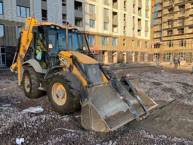 Свободен JCB 3CX super узкий ковш, планировочный ковш