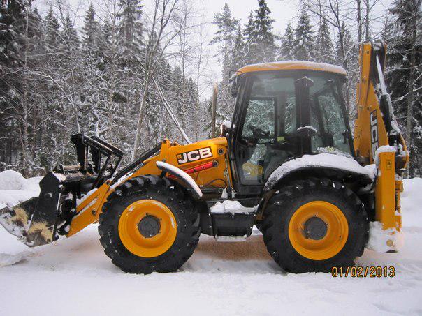Сдадим в аренду экскаватор-погрузчик JCB 4CX