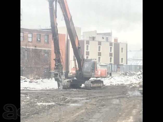 Аренда гусеничного Экскаватор-разрушитель Demolition 21 метр.  HITACHI 350LCK