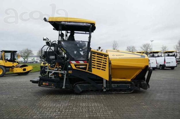 Bomag BF300C гусеничный асфальтоукладчик