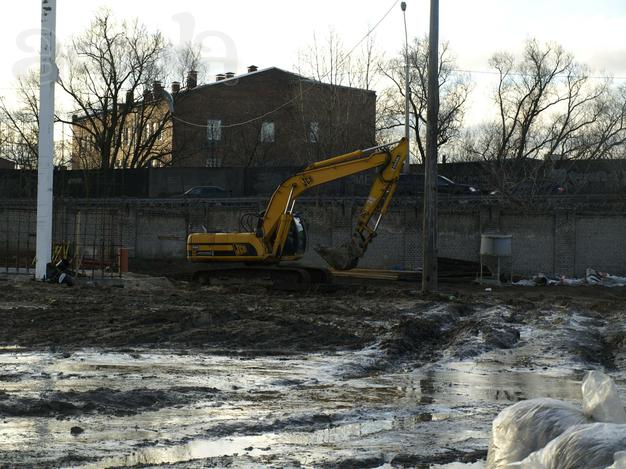 Аренда гусеничного экскаватора в Санкт-Петербурге