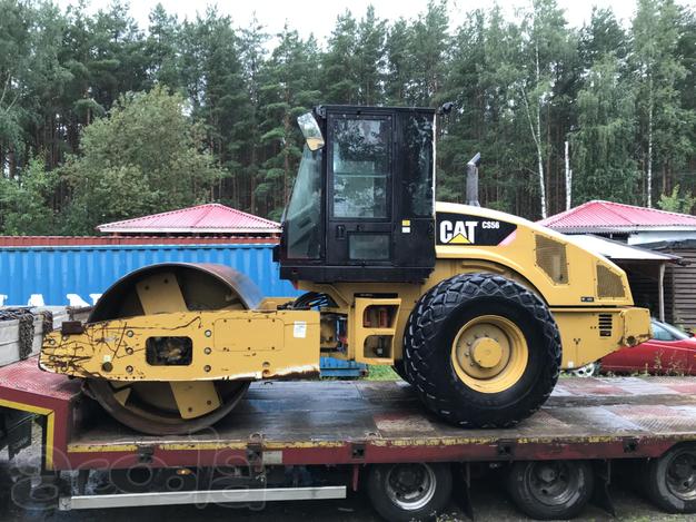 Грунтовой каток Caterpillar CS56