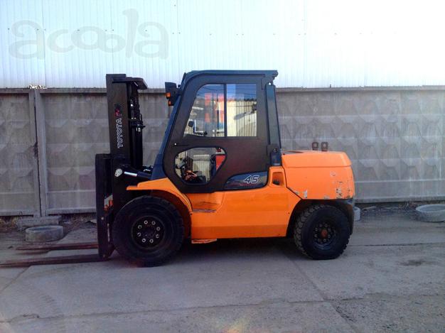 Автопогрузчик Toyota 02-7FD45