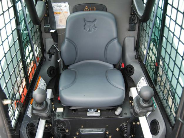 Сиденье минипогрузчика Bobcat