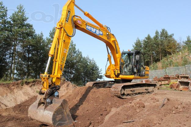 Аренда гусеничного экскаватора JCB JS 200