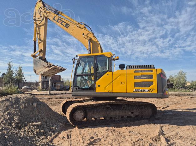 Аренда гусеничного экскаватора LGCE E6210H с экипажем