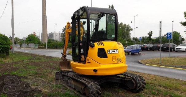 Мини-экскаватор JCB в аренду в Санкт-Петербурге