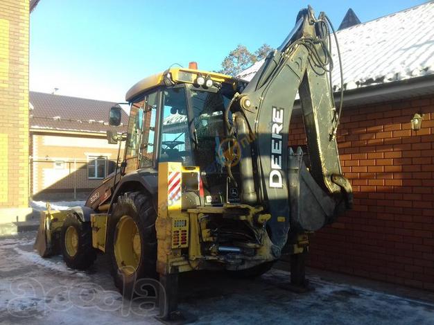 John Deere 325J