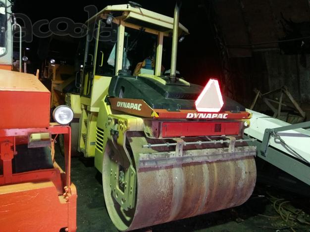 Каток Dynapac CC322