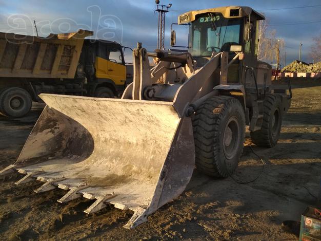 Погрузчик XCMG LW300F