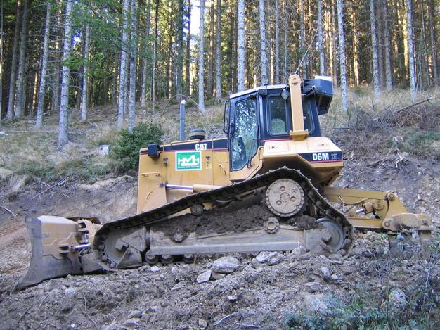 Аренда болотного бульдозера (трактора) Caterpillar D6