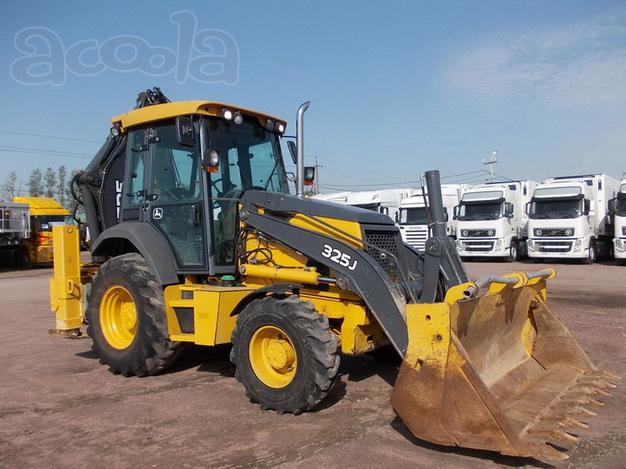 Экскаватор-погрузчик John Deere 325J