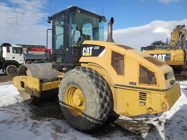 Грунтовый каток CAT CS56, 2012 г, 4800 м/ч, полный привод
