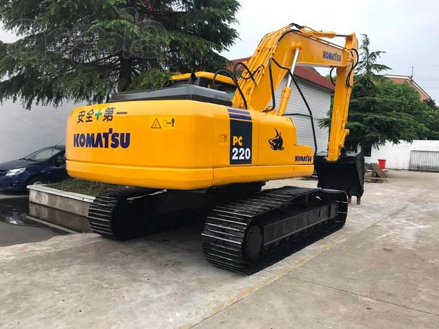 Гусеничный экскаватор Komatsu 220, 2020 г, 1950 м/ч, импорт