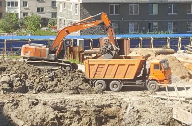 Вывоз грунта, боя самосвалами