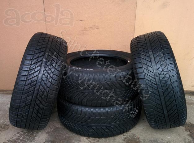 Шины 235 55 R17 зимние 4шт