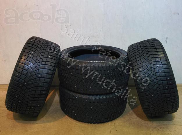 Шины 295 40 R21 зимние 4шт