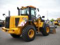 Погрузчик фронтальный JCB