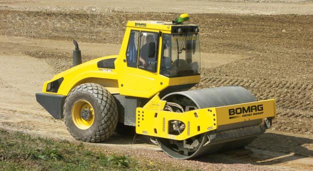 Аренда дорожного катка BOMAG BW 212 PD 40 гладкий валец + кулачковый