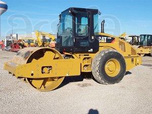 Каток грунтовый Catepillar CS748