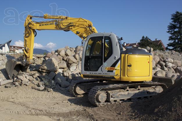 Сдается в аренду экскаватор New Holland E135SR